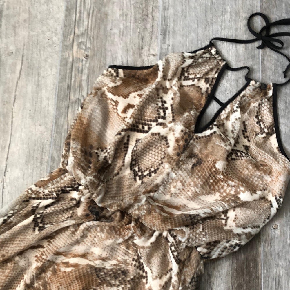 B. Darlin Maxi Dress 9/10